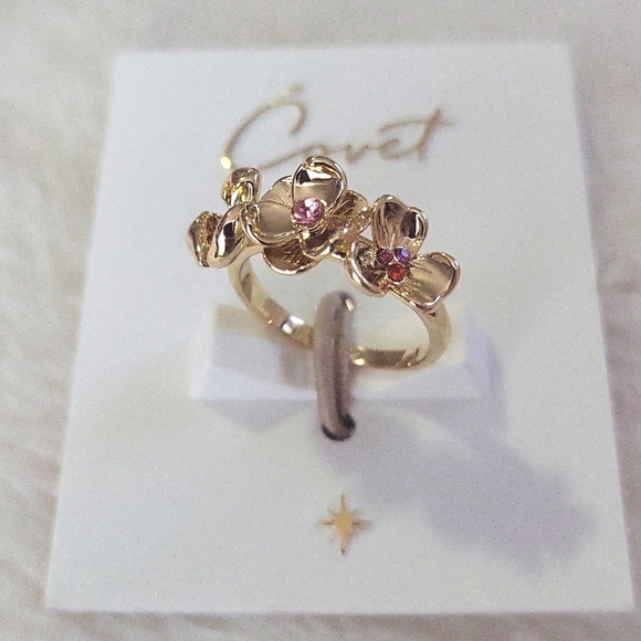 Covet Gold Floral Ring with Pink Accents - Picture 2 of 2